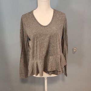 Michael Stars ruffled long sleeve vneck blouse Preppy Flirty Flowy Neutral